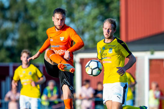 Torns Christopher Nilsson mot Lunds Andreas Birgersson