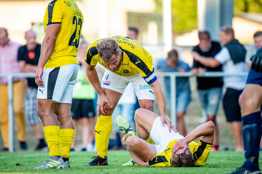Lunds Martin Johansson tittar till David Sax