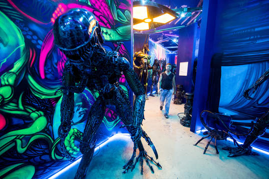 People inside the museum Muzey Vosstaniya Mashin