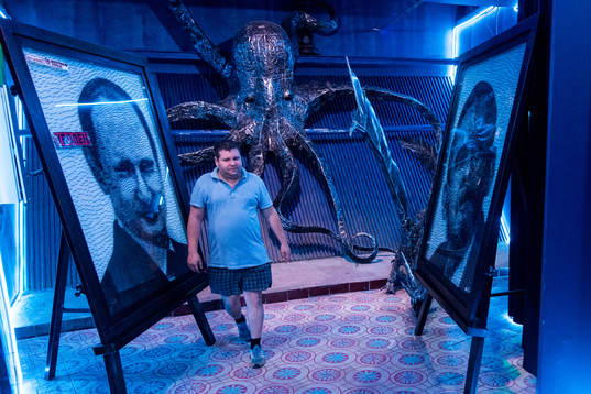 A picture of Russia president Vladimir Putin and former