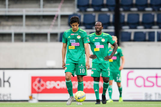 Dalkurds Ahmad Awad och Kebba Ceesay deppar