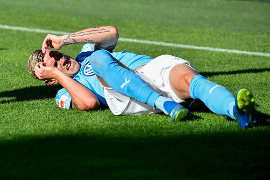 Malmö FFs Sören Rieks med en skada