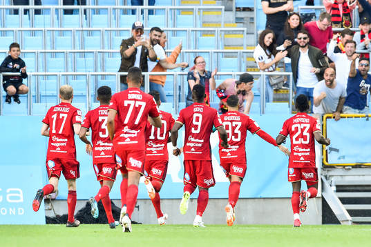 Östersunds spelare jublar