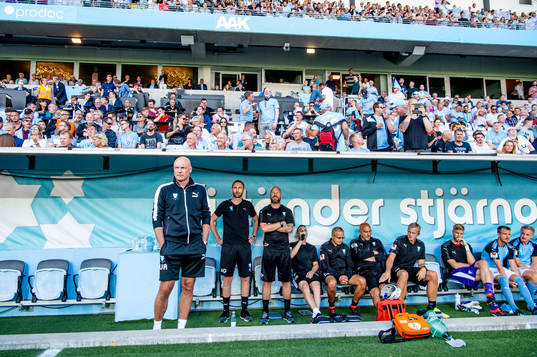 Malmö FFs tränare Uwe Rösler innan fotbollsmatchen i