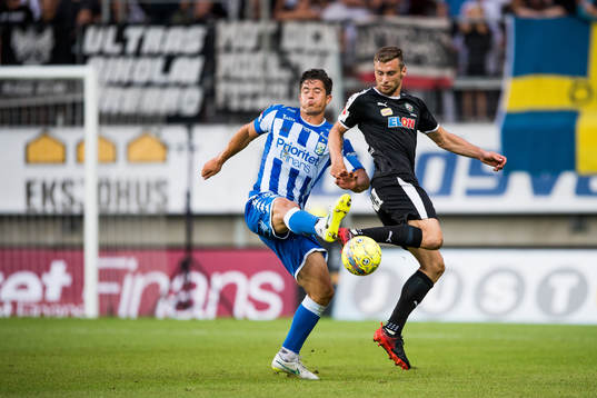 IFK Göteborgs David Boo Wiklander och Örebros Filip Rogic