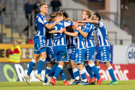 IFK Göteborgs spelare jublar