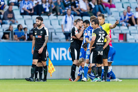 Örebros Nordin Gerzic blir utvisad