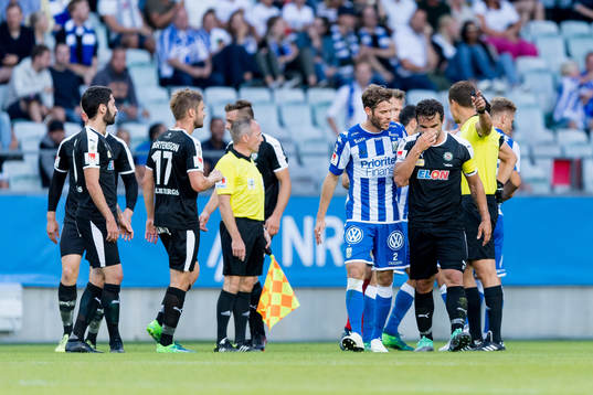 Örebros Nordin Gerzic blir utvisad