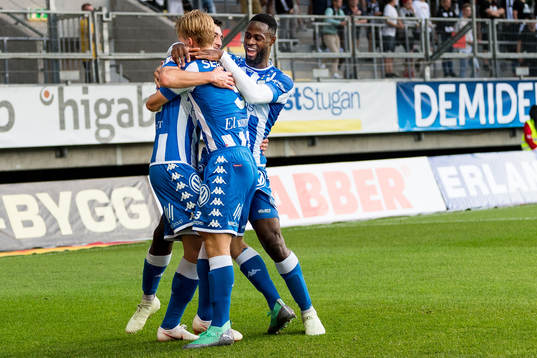 IFK Göteborgs spelare jublar