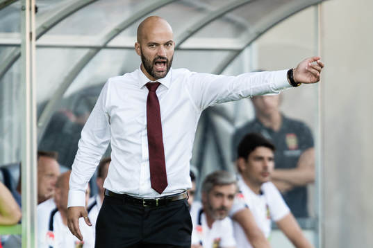 Brommapojkarnas tränare Luis Pimenta reagerar