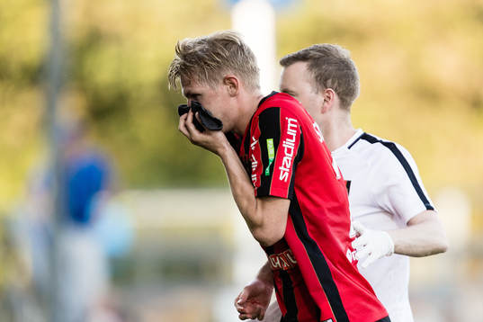 Brommapojkarnas Fritiof Björken har skadat sig