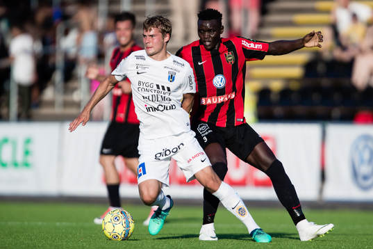 Sirius Sam Lundholm och Brommapojkarnas David Ochieng