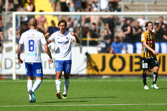 Norrköpings Gudmundur Thorarinsson och Simon Thern jublar