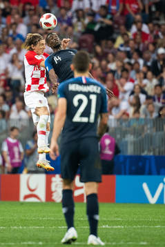 Luka Modric of Croatia and Blaise Matuidi of France