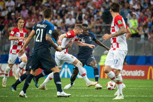 Blaise Matuidi of France and Ante Rebic of Croatia competes