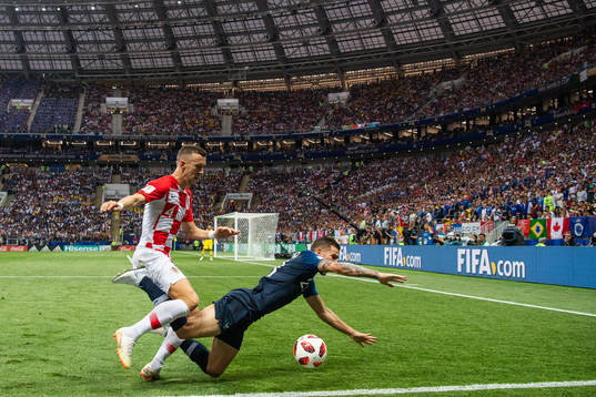 Ivan Perisic of Croatia and Lucas Hernandez of France