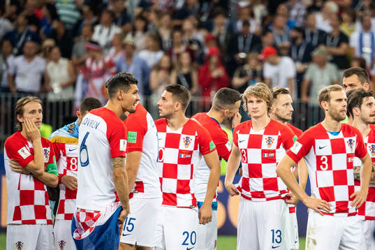 Marko Pjaca and Tin Jedvaj looks dejected