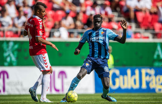 Kalmars Mikael Dyrestam och Djurgårdens Aliou Badji