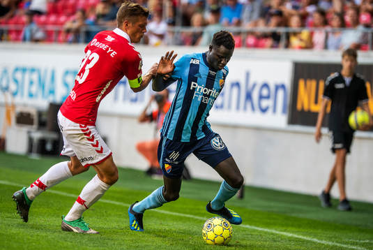 Kalmars Viktor Elm och Djurgårdens Aliou Badji