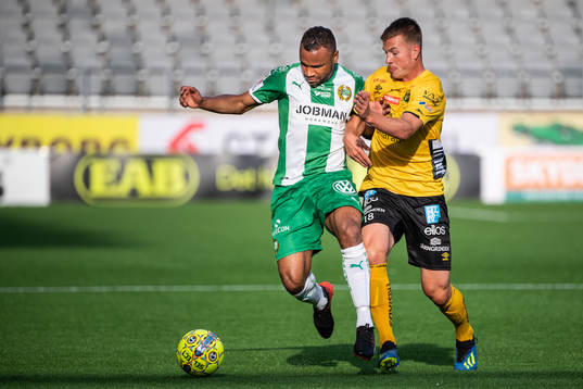 Elfsborgs Simon Olsson och Hammarbys Serge-Junior