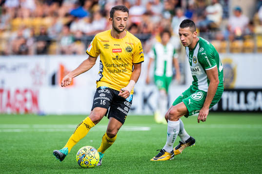Elfsborgs Robert Gojani och Hammarbys Nikola Djurdjic