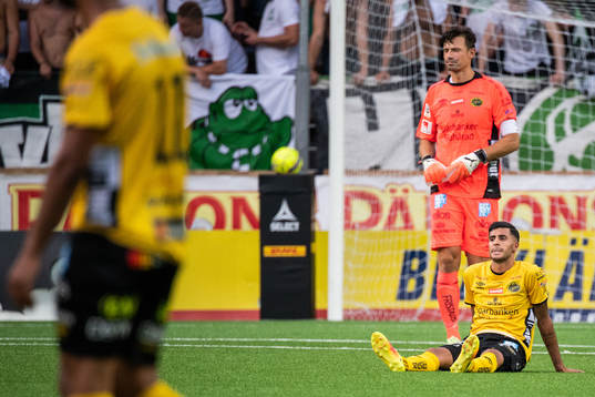 Elfsborgs Rami Kaib och målvakt Kevin Stuhr Ellegaard