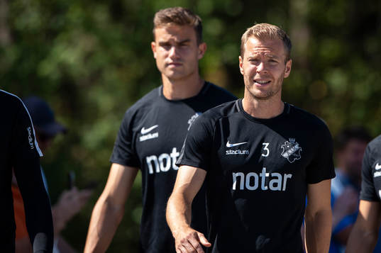 s Per Karlsson (h) och Eero Markkannen (v)