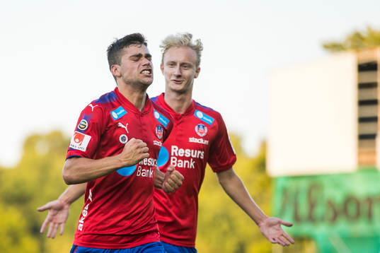 Helsingborgs Mattias Almeida Sundell jublar