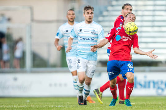 Helsingørs Melvin Frithzell och Helsingborgs Filip Sjöberg
