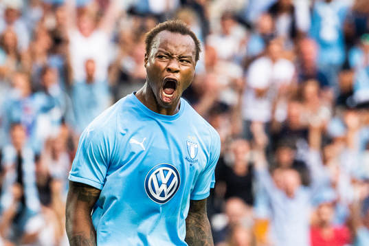 Bläddra bland fler bilder av Football, Champions League Qualification, Malmö FF - Drita