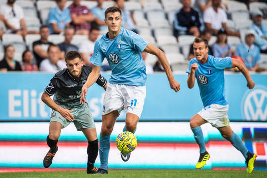Endrit Krasniqi of Drita and Alexander Jeremejeff of Malmö