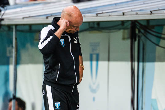 Head coach Uwe Rösler of Malmö FF looks dejected