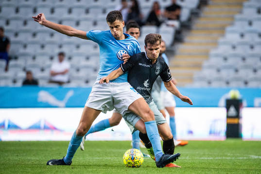 Alexander Jeremejeff of Malmö FF and Drilon Musaj of Drita