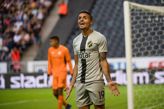 Ahmed Yasin of AIK reacts