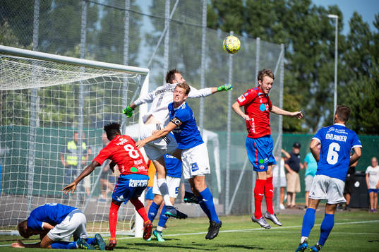 Helsingborgs Mamudu Moro, Fremad Amagers Niklas Dannevang ,