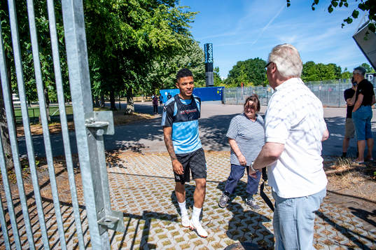 Romain Gall innan Malmö FFs träning