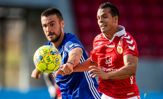 Kalmars Hiago Ramiro och Sundsvalls Carlos Garcia