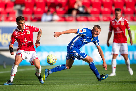 Kalmars Herman Hallberg  och Sundsvalls Dennis Olsson