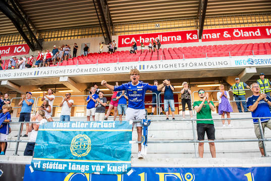 Sundsvallsupportrar jublar