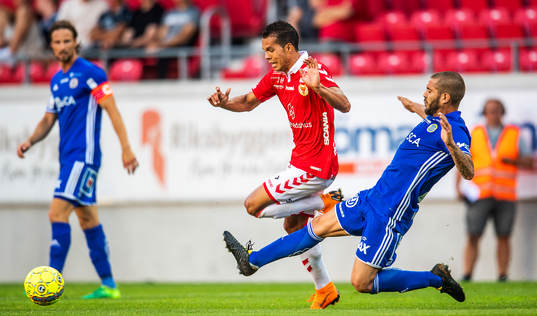 Kalmars Hiago Ramiro och Sundsvalls Juan Jose Ciercoles
