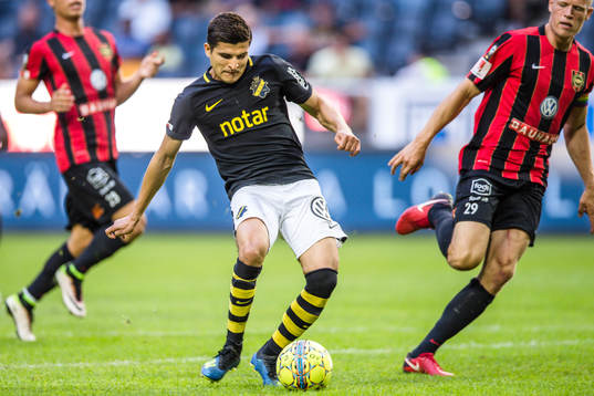 s Tarik Elyounoussi gör 5-1