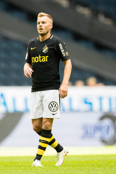 s Sebastian Larsson