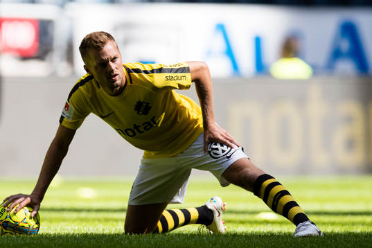 s Sebastian Larsson