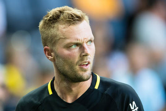 s Sebastian Larsson