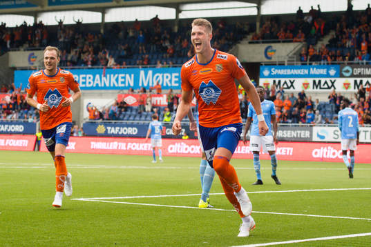Hólmbert Fridjónsson of Aalesund celebrates the 1-0 goal