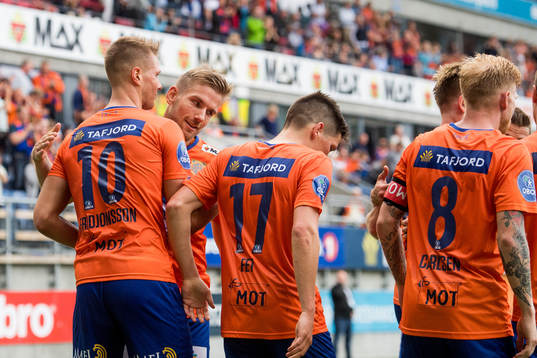 Hólmbert Fridjónsson of Aalesund celebrates the 1-0 goal
