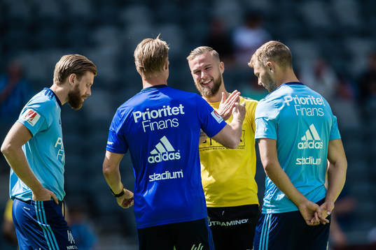 Häckens Alexander Faltsetas med Djurgårdens Niklas