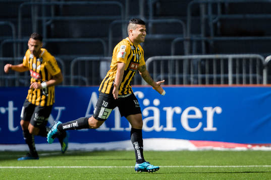 Häckens Paulinho jublar