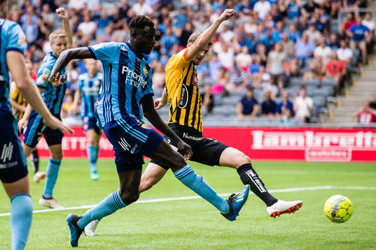Djurgårdens Aliou Badji gör 2-1