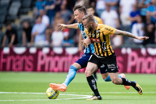 Djurgårdens Fredrik Ulvestad och Häckens Alexander